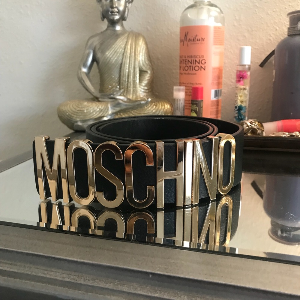 Moschino belt